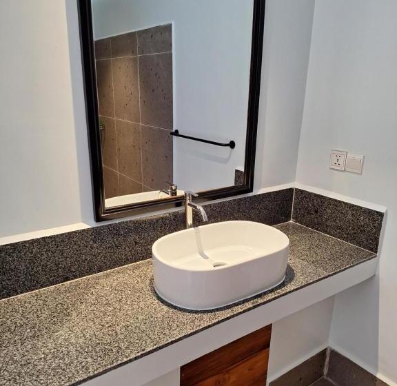 هتل Sorya Guesthouse & Dolphin Tours