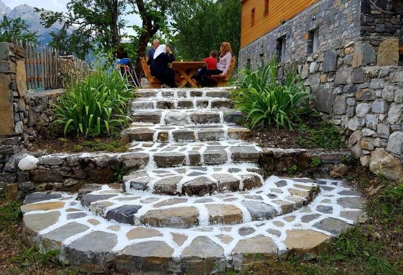 Pensão Guesthouse Bec Villi