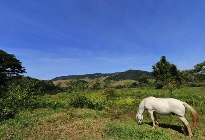 ユースホステル Pousada Vila Capelinha