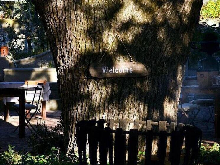 ホテル Cafe Felix & Old Oak Manor