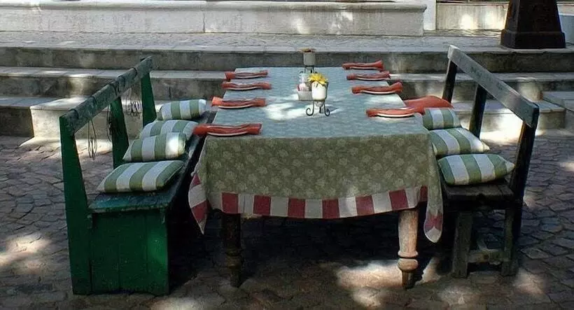 Hotelli Cafe Felix & Old Oak Manor