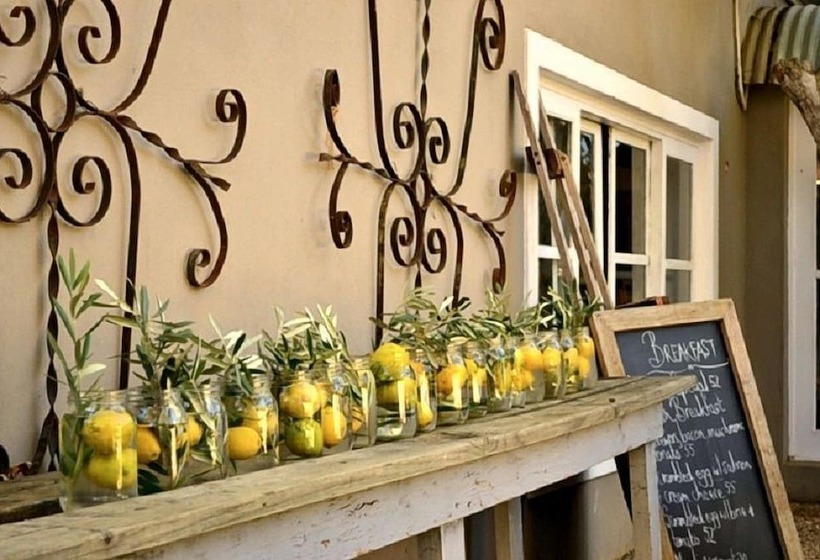 ホテル Cafe Felix & Old Oak Manor