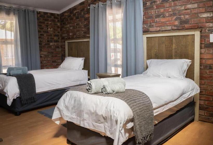 פנסיון Opstal Guestfarm