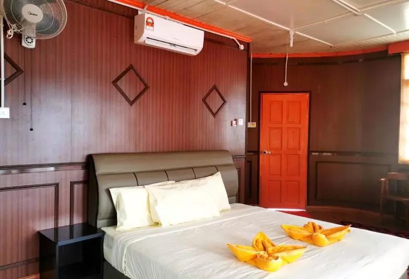 Villamas Perhentian Resort