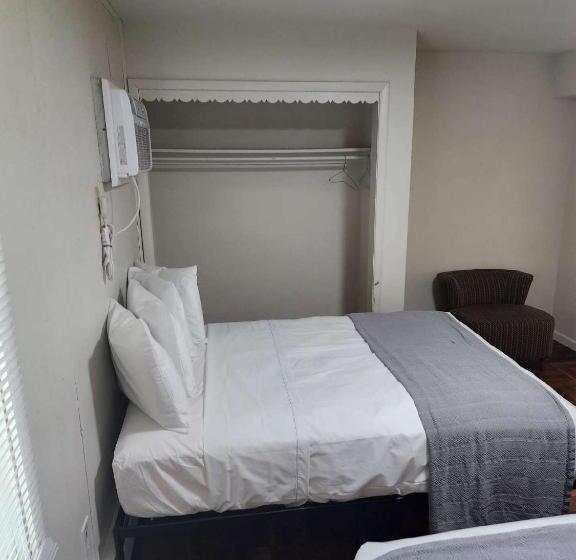 Yankee Clipper Resort Motel