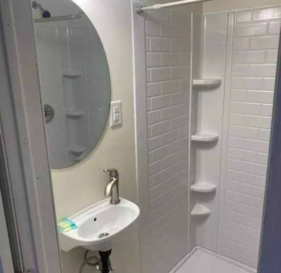 Yankee Clipper Resort Motel