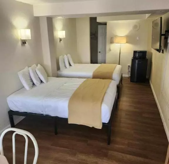 Yankee Clipper Resort Motel