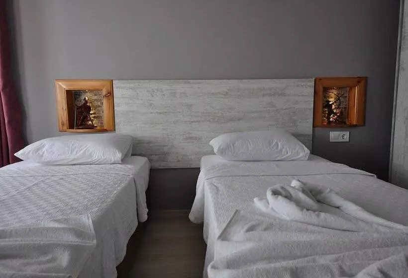 ベッドアンドブレックファースト Queen Bee