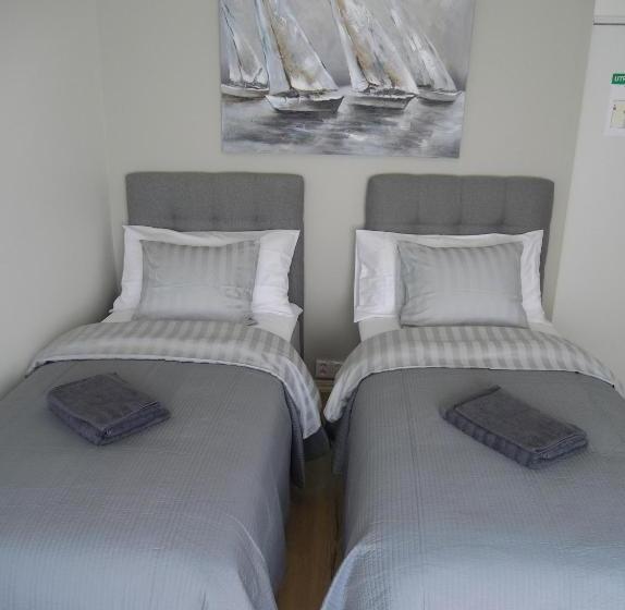 تختخواب و صبحانه Villa Kungssten