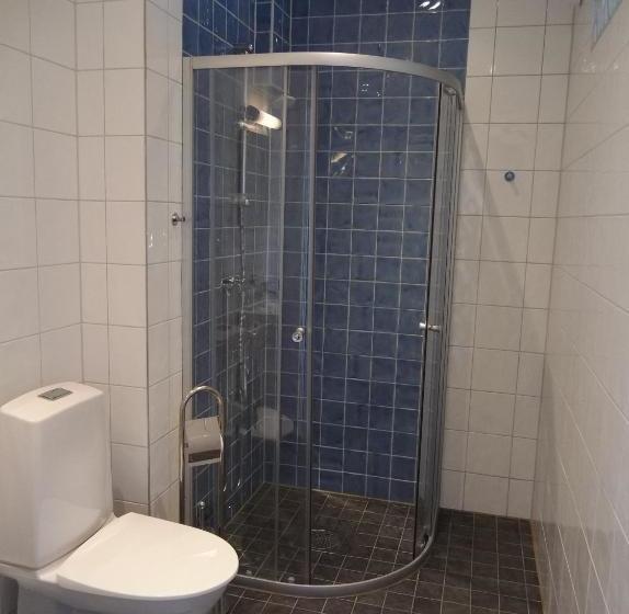 تختخواب و صبحانه Villa Kungssten