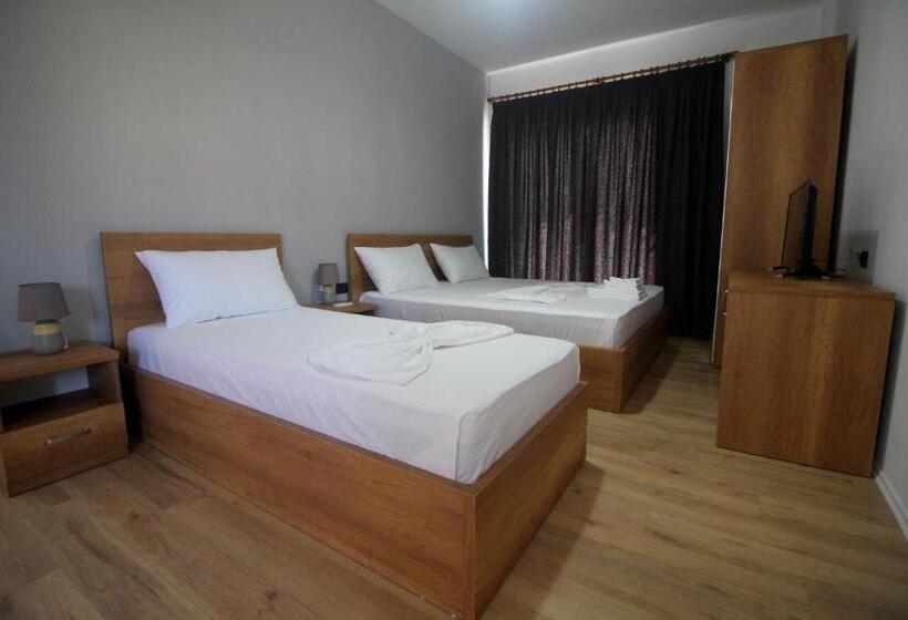 فندق Hill's Residence