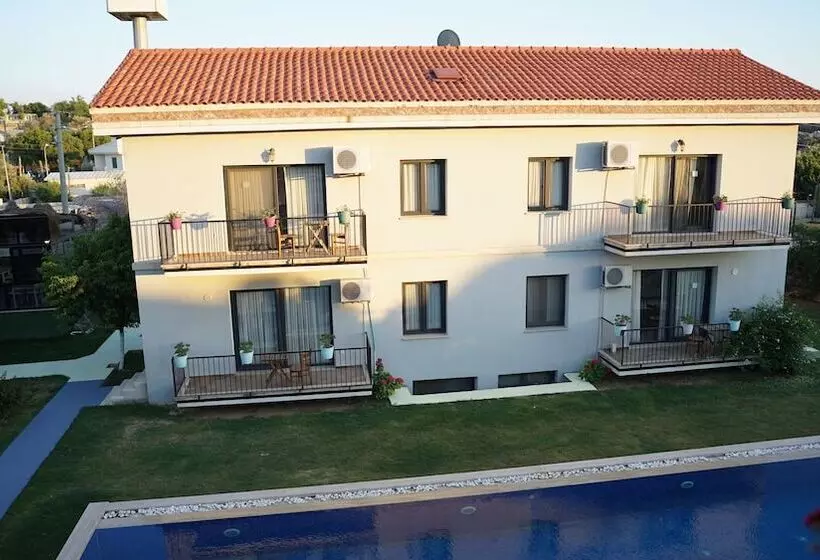 Hotelli Karyada