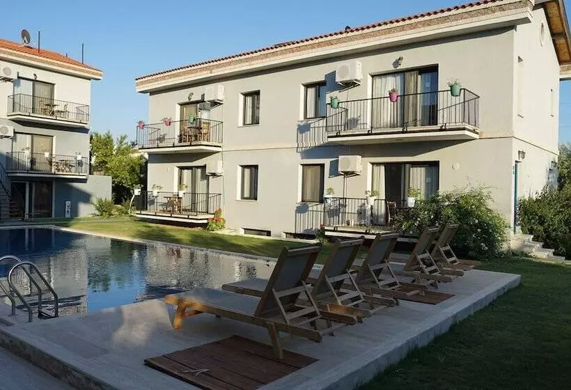 Hotelli Karyada