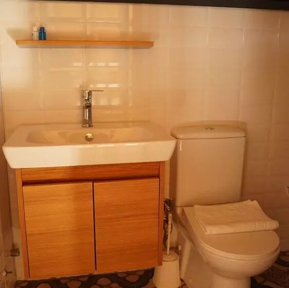 Hotelli Karyada