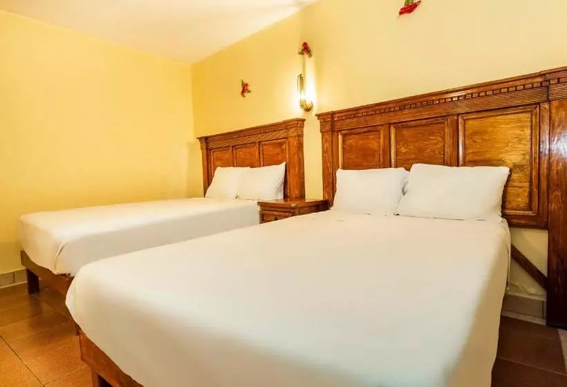 Capital O Las Calzadas  & Suites