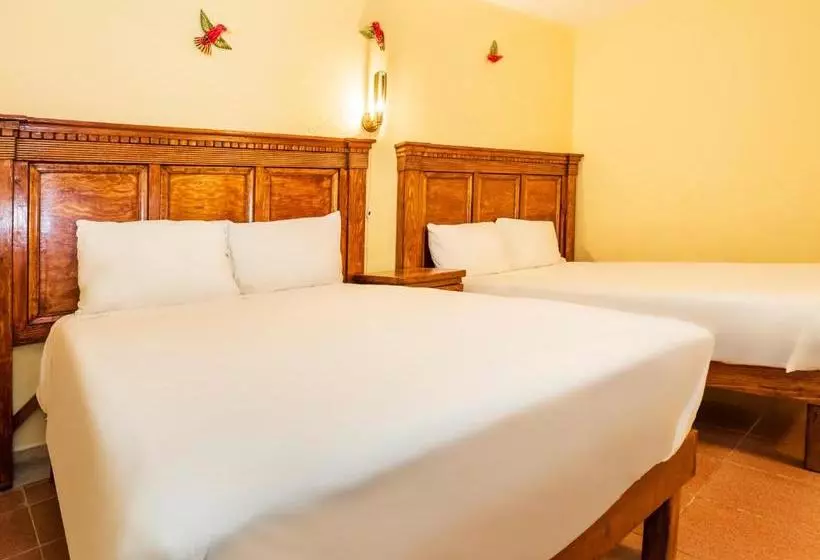 Capital O Las Calzadas  & Suites