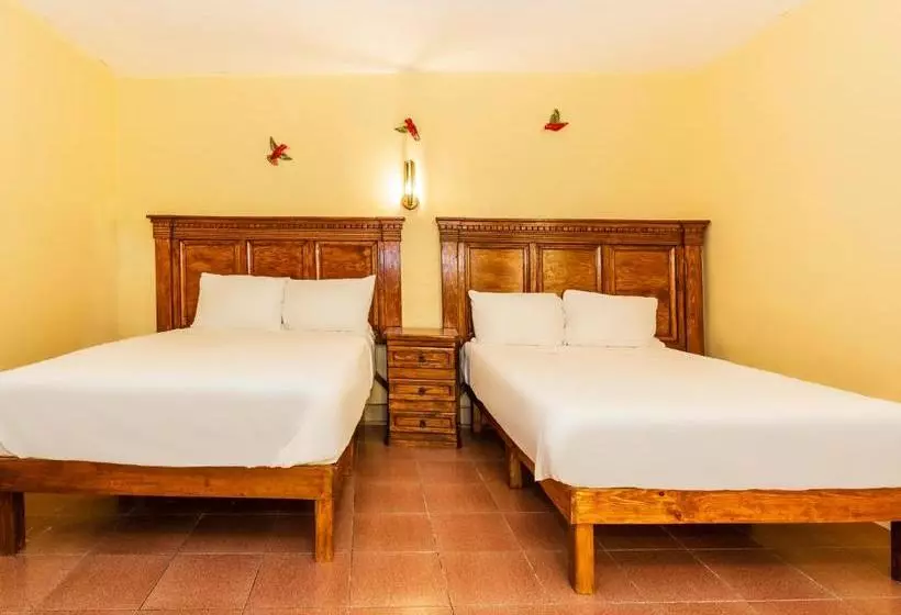 Capital O Las Calzadas  & Suites