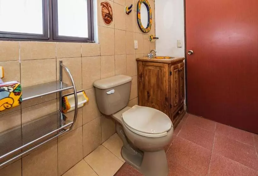 Capital O Las Calzadas  & Suites
