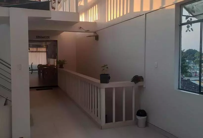 ホテル La Terraza Hospedaje