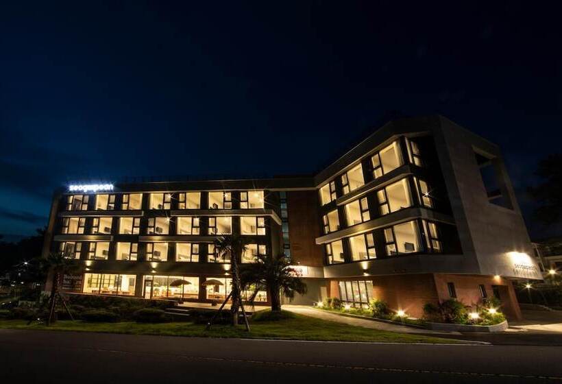 בית מלון כפרי Seogwipean