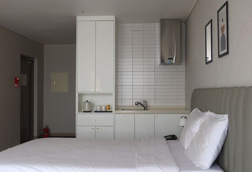 בית מלון כפרי Seogwipean