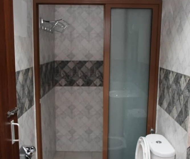 هتل The Orchid Grand