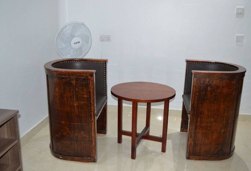 هتل The Orchid Grand