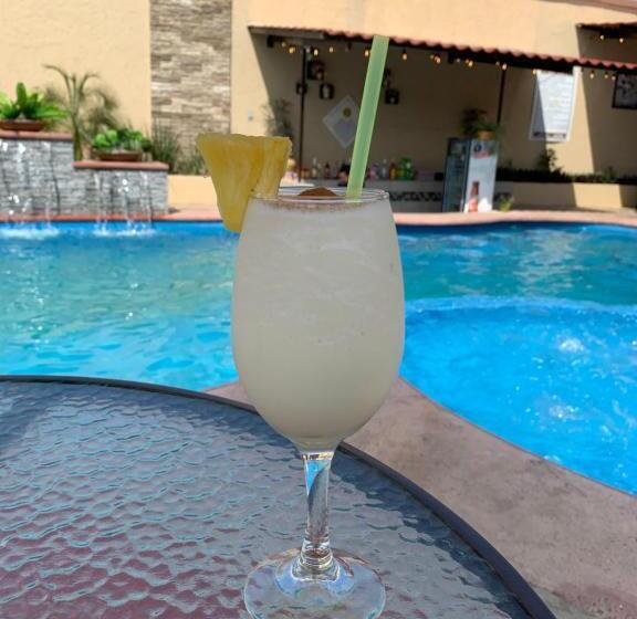 هتل Y Restaurante Villas Del Sol Jalpan