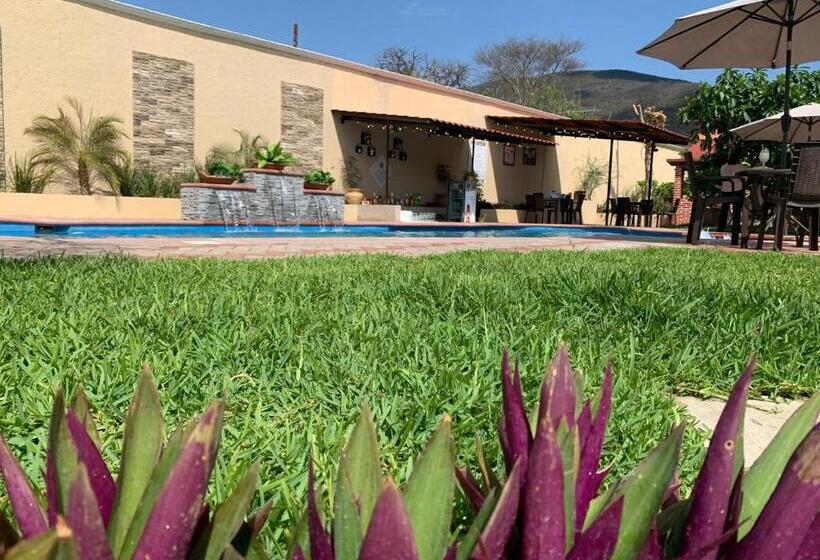 هتل Y Restaurante Villas Del Sol Jalpan