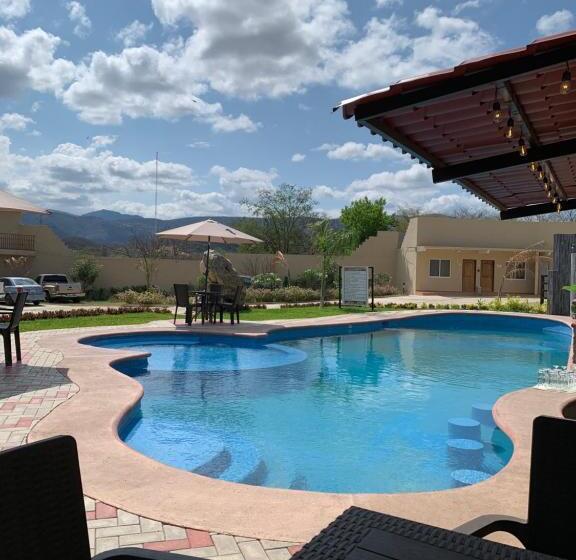 هتل Y Restaurante Villas Del Sol Jalpan