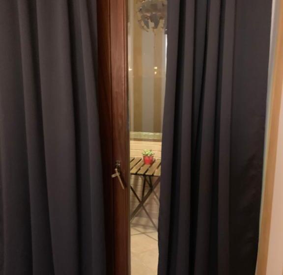 پانسیون Fiumicino A57 Banano