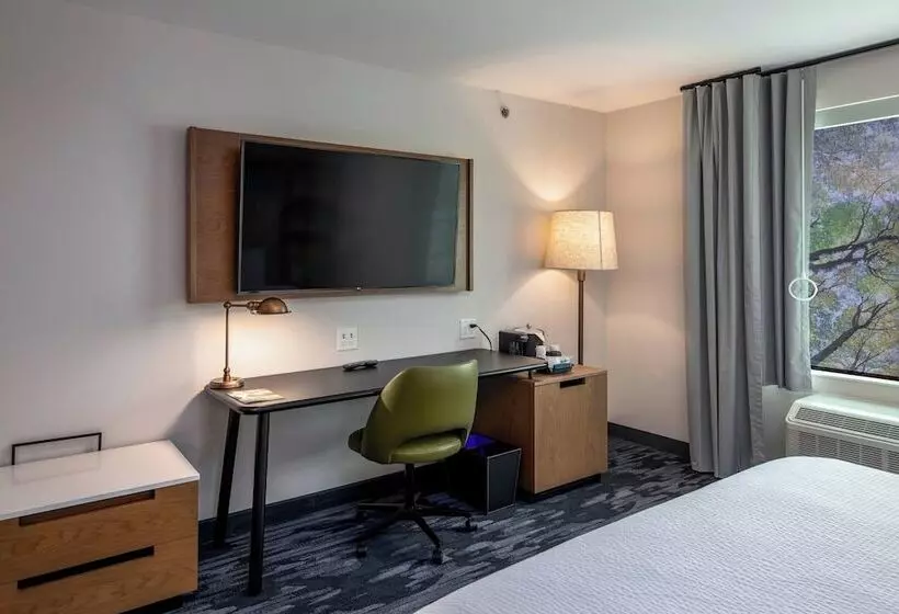 ホテル Fairfield Inn & Suites By Marriott Little Rock Airport