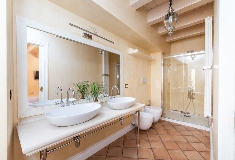 تختخواب و صبحانه Boutique Lodge & Suites