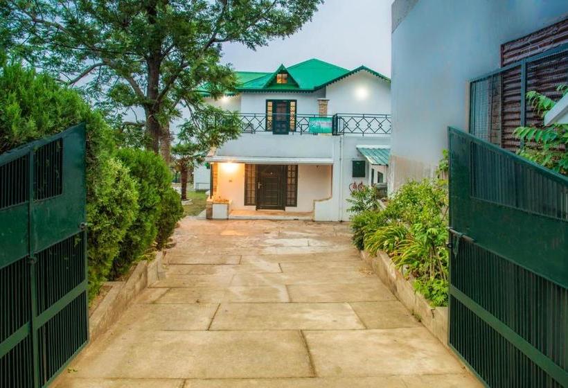 호텔 Pine Winds Villa