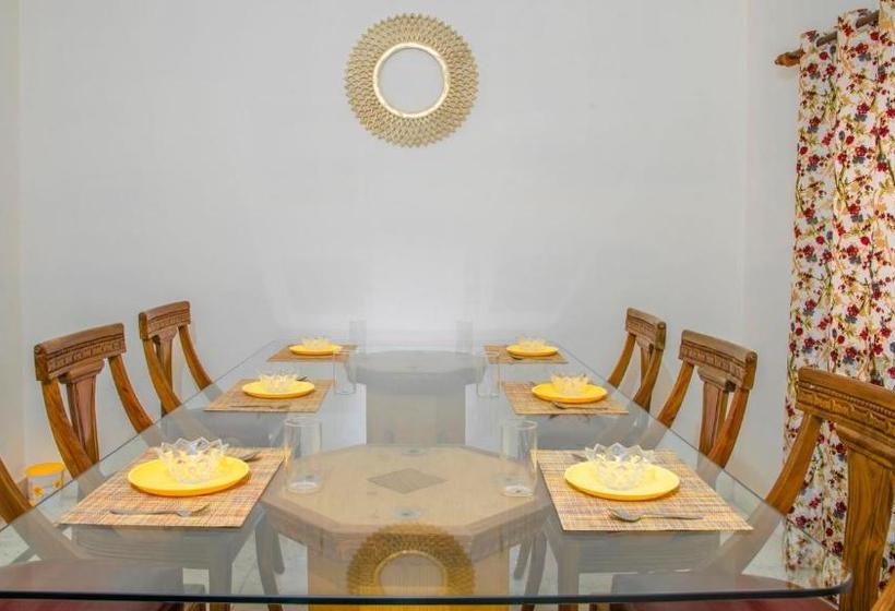 호텔 Pine Winds Villa