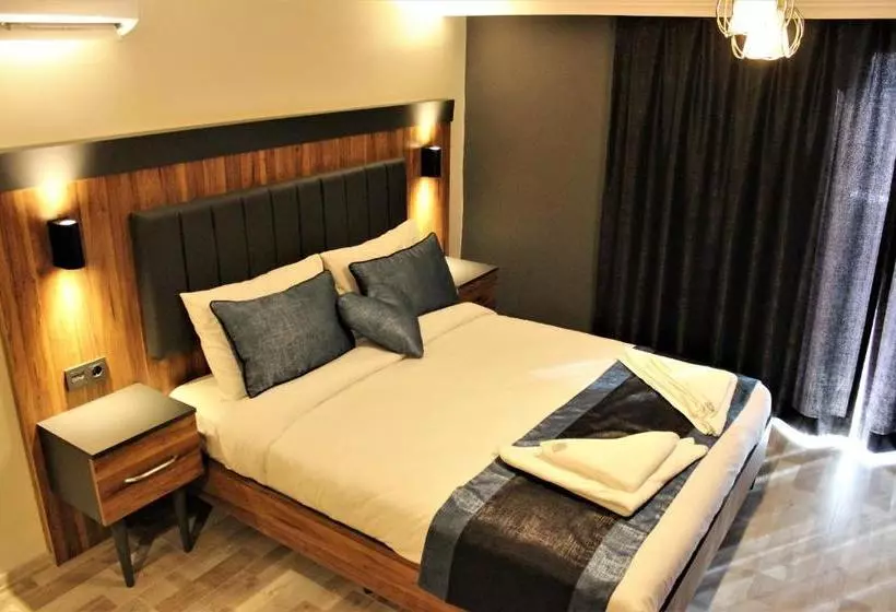 La Serena Hotel & Suites