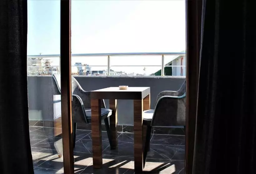 La Serena Hotel & Suites