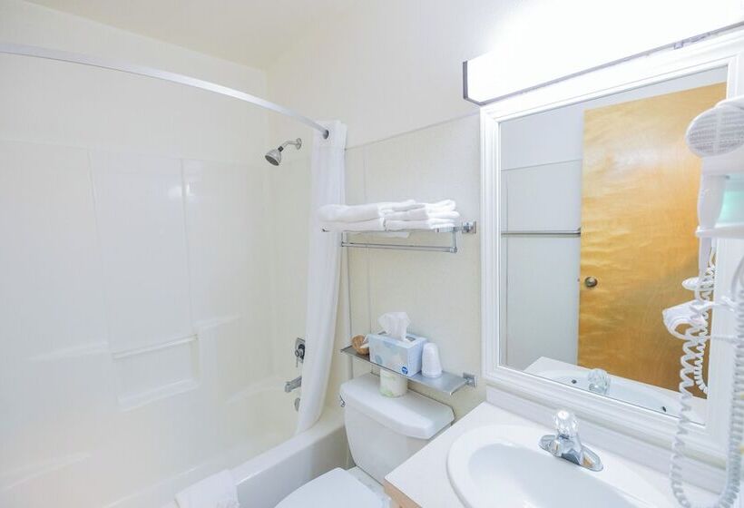 Captain S Choice Motel