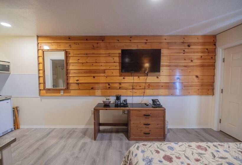 Captain S Choice Motel