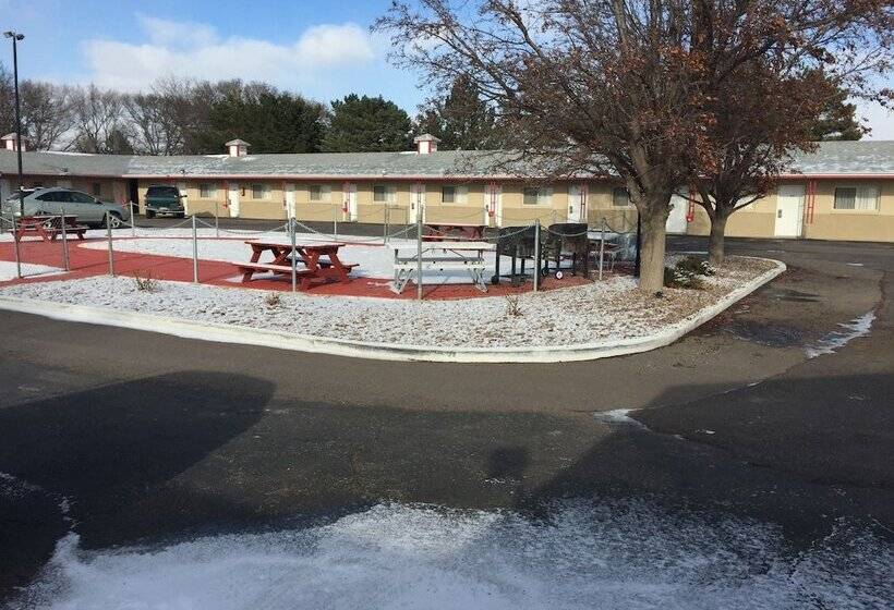 فندق Budget Inn & Suites Colby