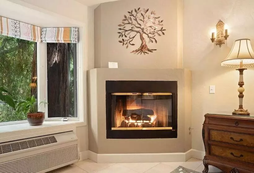 ホテル Candlelight Inn Napa Valley