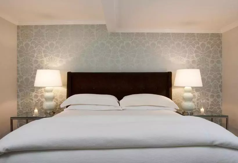 호텔 Captain Fairfield Inn