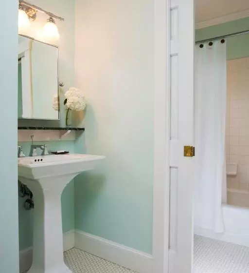 호텔 Captain Fairfield Inn