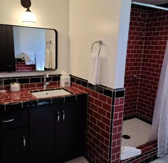 هتل Carmel River Inn