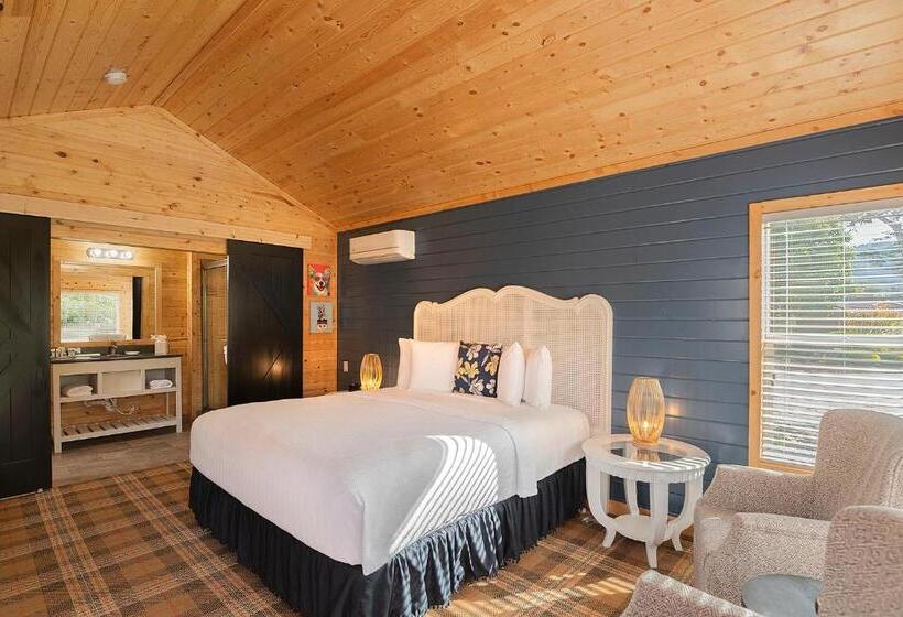 ホテル Carmel River Inn