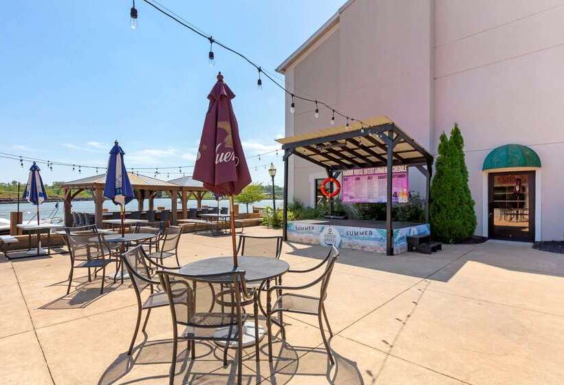 酒店 Comfort Inn River's Edge