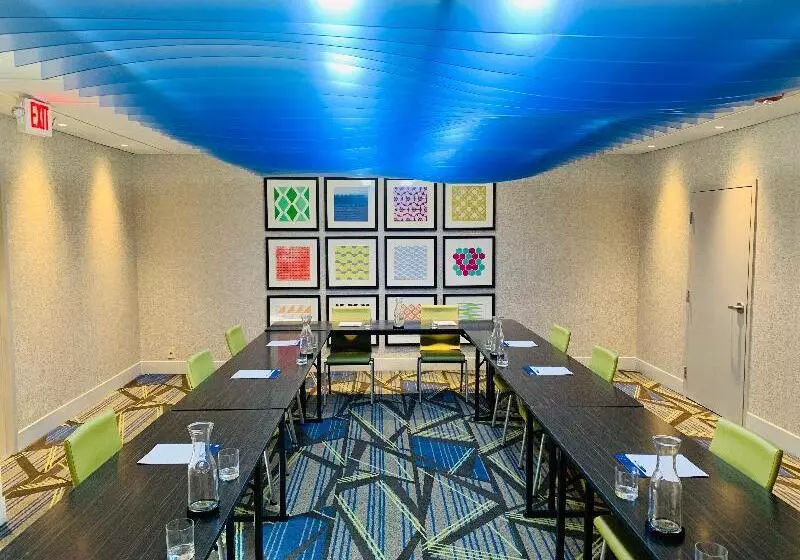 هتل Holiday Inn Express Tallahassee, An Ihg