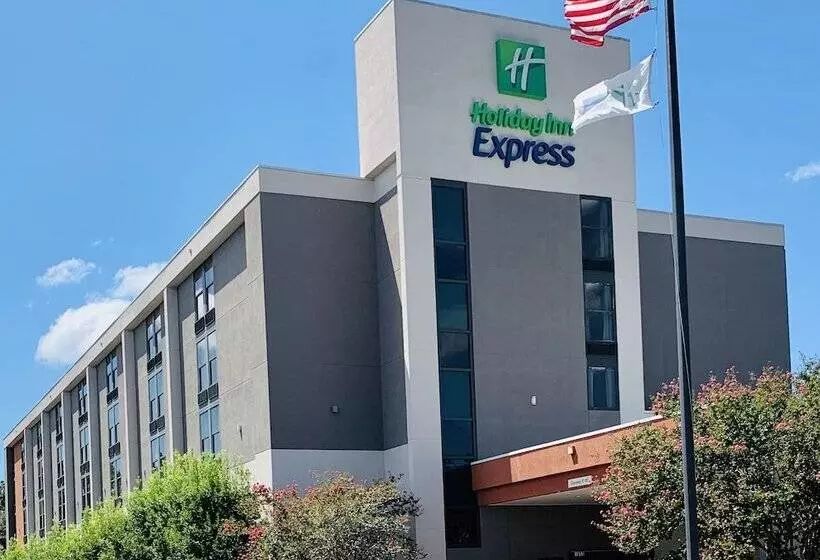 هتل Holiday Inn Express Tallahassee, An Ihg