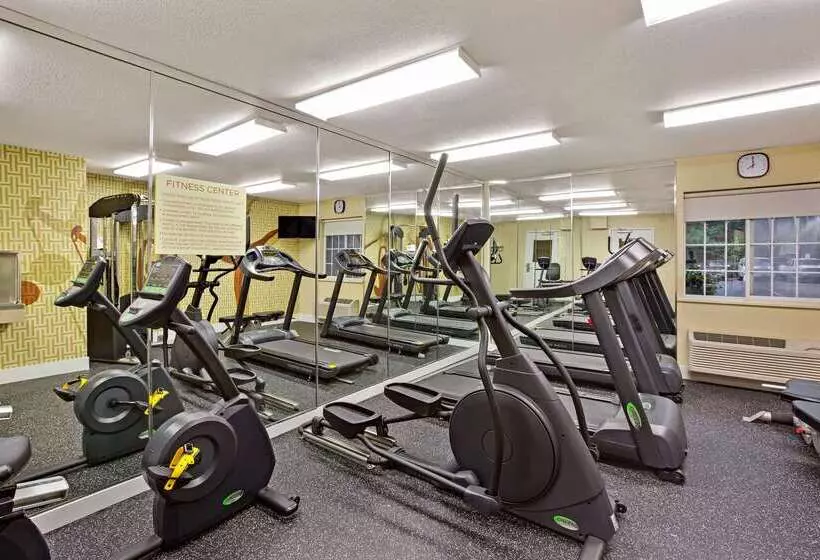 酒店 Mainstay Suites Charlotte  Executive Park