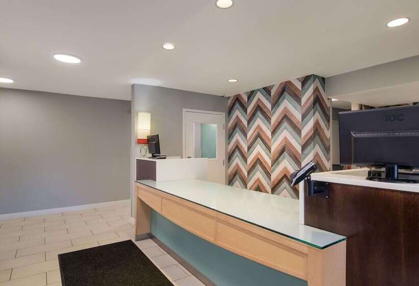 ホテル Mainstay Suites Omaha Old Mill